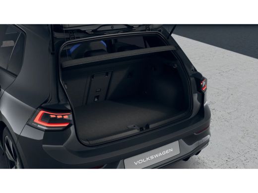 Volkswagen Golf GTE | 'App-Connect' draadloze smartphone integratie | Achterbank in ongelijke delen neerklapbaar ... ActivLease financial lease
