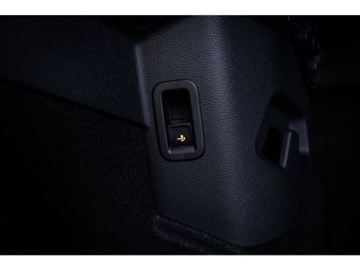 Volkswagen Golf Life Edition eHybrid | 'App-Connect' draadloze smartphone integratie | Achterbank in ongelijke de... ActivLease financial lease