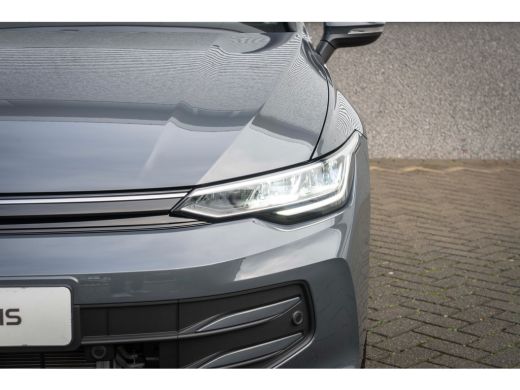 Volkswagen Golf Life Edition eHybrid | 'App-Connect' draadloze smartphone integratie | Achterbank in ongelijke de... ActivLease financial lease