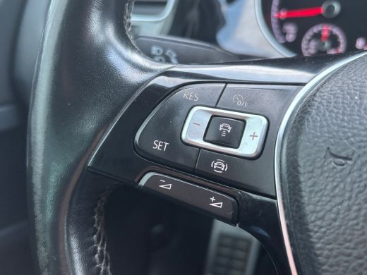 Volkswagen Golf Variant Variant 1.0 TSI Highline | Stoelverwarming | Parkeer Sensoren | Adaptive Cruise ActivLease financial lease