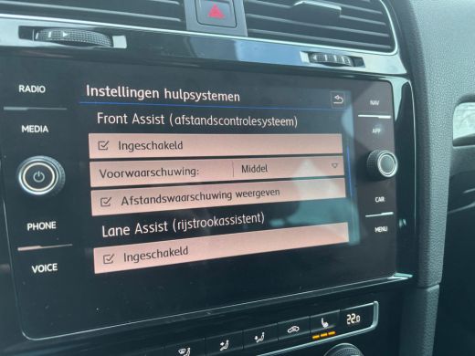 Volkswagen Golf Variant Variant 1.0 TSI Highline | Stoelverwarming | Parkeer Sensoren | Adaptive Cruise ActivLease financial lease