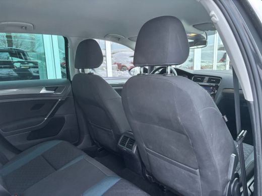 Volkswagen Golf Variant Variant 1.0 TSI Highline | Stoelverwarming | Parkeer Sensoren | Adaptive Cruise ActivLease financial lease