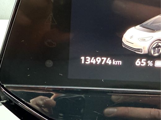 Volkswagen ID.3 First Plus 58 kWh SOH 92.8%, Camera, Trekhaak, 19''Lmv ActivLease financial lease