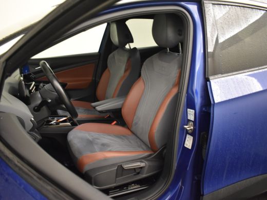 Volkswagen ID.4 First 77 kWh 204pk | Achteruitkijkcamera | Adaptief cruise control | Navigatie | Stoelverwarming ... ActivLease financial lease