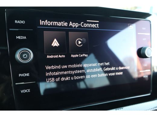 Volkswagen T-Cross 1.0 TSI Life Edition 115PK | Achteruitrijcamera | Hill hold functie | Keyless entry/start ActivLease financial lease