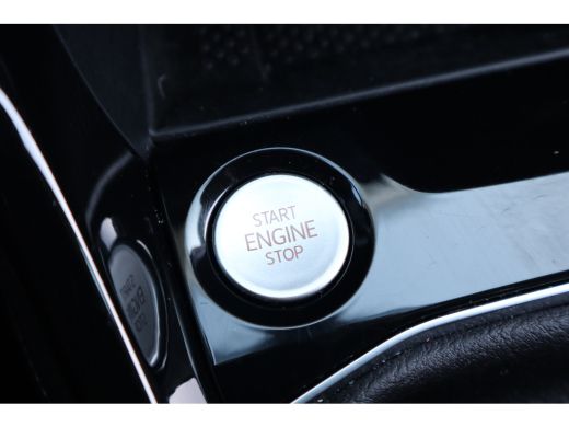 Volkswagen T-Cross 1.0 TSI Life Edition 115PK | Achteruitrijcamera | Hill hold functie | Keyless entry/start ActivLease financial lease