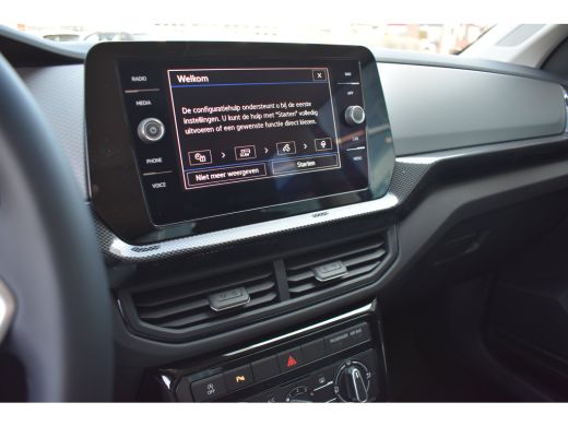 Volkswagen T-Cross Life Edition | 'App-Connect' draadloze smartphone integratie | 4 jaar garantie | Achteruitrijcame... ActivLease financial lease