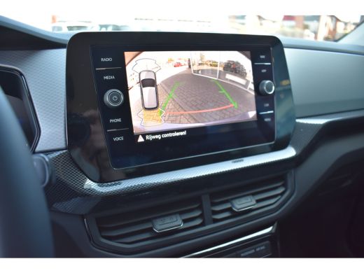 Volkswagen T-Cross Life Edition | 'App-Connect' draadloze smartphone integratie | 4 jaar garantie | Achteruitrijcame... ActivLease financial lease