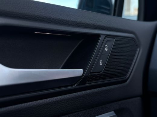 Volkswagen Tiguan 1.5 TSI 150 pk Elegance 7-DSG | Trekhaak | Achteruitrijcamera | Elektrische a-klep | ActivLease financial lease