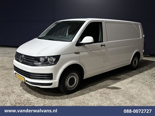 Volkswagen Transporter 2.0 TDI L2H1 Euro6 Airco | Camera | Apple Carplay | Trekhaak | Cruisecontrol Android Auto, Bijrij... ActivLease financial lease