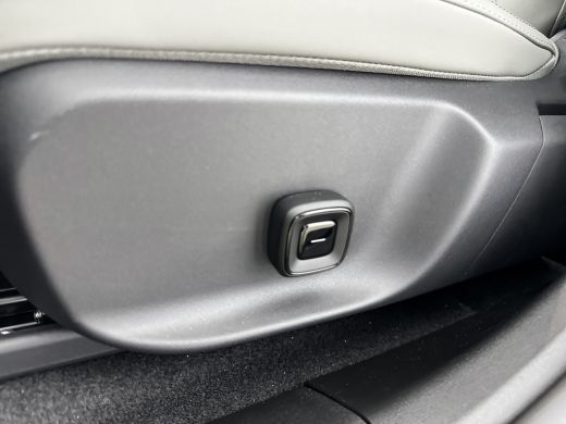 Volvo  EX30 Single Motor Extended Range 69kWh Plus Europa | 20" | Pine Interieur | Getint Glas | Stoel/Stuurv... ActivLease financial lease