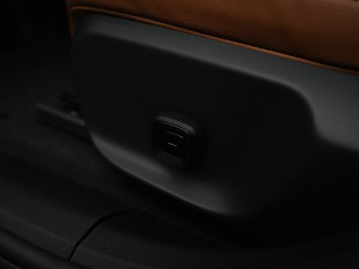 Volvo  EX30 Single Extended Plus Europa 69 kWh Bruin Lederen Bekleding | 20" | Harman Kardon | Adaptive Cruis... ActivLease financial lease