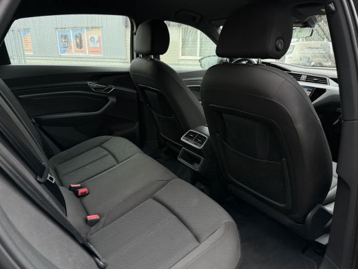 Audi e-tron 55 Aut. Quattro Bus. Edition 95kWh | Navi | Carplay | LED | Memory | ActivLease financial lease