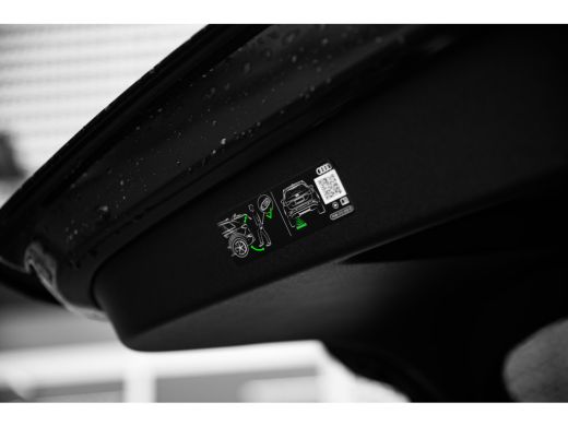 Audi Q5 Sportback 2.0 TFSI e-hybrid quattro S edition | Panoramadak | Luchtvering | Trekhaak | ActivLease financial lease