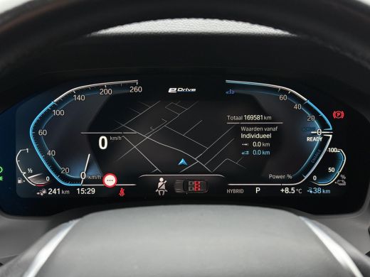 BMW 3 Serie Touring 320e Aut. Business Ed. Plus | Navi | Camera | Leder | Dravit Grau | ActivLease financial lease