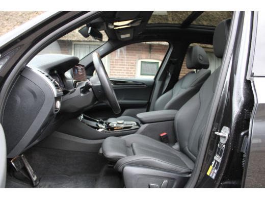 BMW iX3 M-SPORT 80 kWh SOh 100% PANO LEER PILOT ORG NL 23000KM!!! ActivLease financial lease