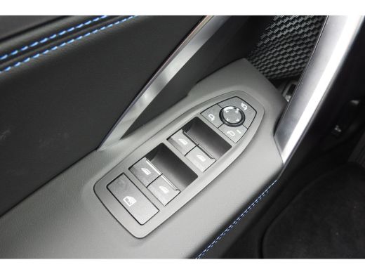 BMW X2 sDrive20i M Sport Automaat / Trekhaak / Sportstoelen / Achteruitrijcamera / M Adaptief onderstel ... ActivLease financial lease