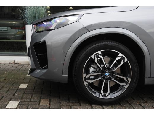 BMW X2 sDrive20i M Sport Automaat / Trekhaak / Sportstoelen / Achteruitrijcamera / M Adaptief onderstel ... ActivLease financial lease