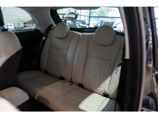 Fiat 500 La Prima 42 kWh | Camera | Climate Controle | Navigatie | Parkeersensoren | Keyless Entry & Start... ActivLease financial lease