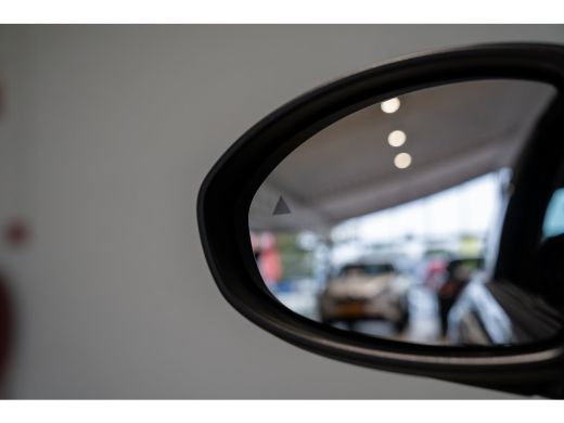 Fiat 500 La Prima 42 kWh | Camera | Climate Controle | Navigatie | Parkeersensoren | Keyless Entry & Start... ActivLease financial lease