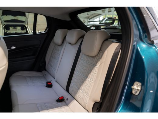 Fiat 600 1.2 145PK Hybrid La Prima | Camera | Elektrische Achterklep | Climate Controle | Navigatie | Kuns... ActivLease financial lease