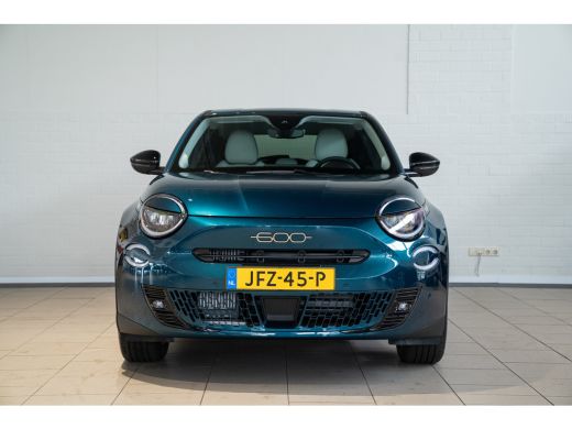 Fiat 600 1.2 145PK Hybrid La Prima | Camera | Elektrische Achterklep | Climate Controle | Navigatie | Kuns... ActivLease financial lease