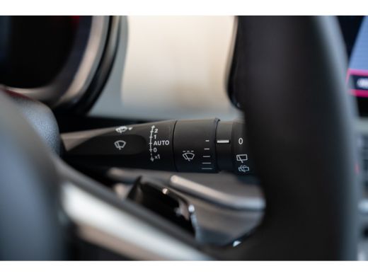 Fiat 600 1.2 145PK Hybrid La Prima | Camera | Elektrische Achterklep | Climate Controle | Navigatie | Kuns... ActivLease financial lease