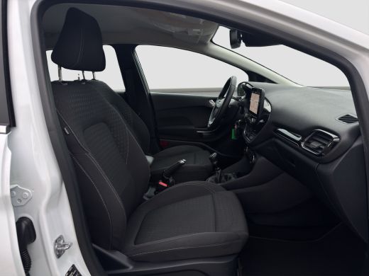 Ford Fiesta 1.0 Titanium | Cruise Control | Carplay | Org. NL | Climate Control | Navigatie | ActivLease financial lease