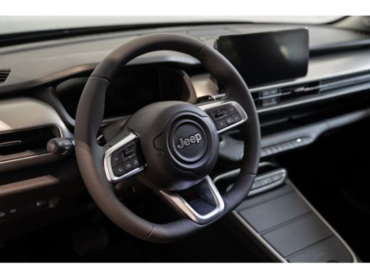 Jeep Avenger 1.2 e-Hybrid Summit | Panoramadak | Stoelverwarming & Voorruit Verwarming | El. Achterklep | Navi... ActivLease financial lease