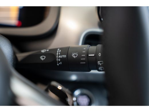 Jeep Avenger 1.2 e-Hybrid Summit | Panoramadak | Stoelverwarming & Voorruit Verwarming | El. Achterklep | Navi... ActivLease financial lease