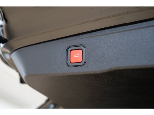 Jeep Avenger Summit 54 kWh | Panoramadak | El. Achterklep | Stoelverwarming | Navigatie | Camera | Parkeersens... ActivLease financial lease