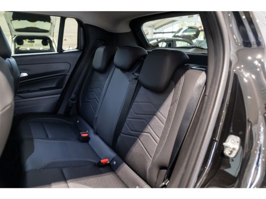 Jeep Avenger Summit 54 kWh | Panoramadak | El. Achterklep | Stoelverwarming | Navigatie | Camera | Parkeersens... ActivLease financial lease