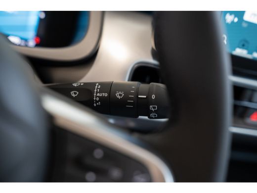 Jeep Avenger Summit 54 kWh | Panoramadak | El. Achterklep | Stoelverwarming | Navigatie | Camera | Parkeersens... ActivLease financial lease