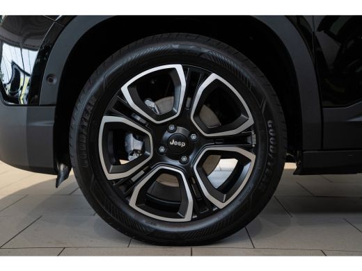 Jeep Avenger Summit 54 kWh | Panoramadak | El. Achterklep | Stoelverwarming | Navigatie | Camera | Parkeersens... ActivLease financial lease