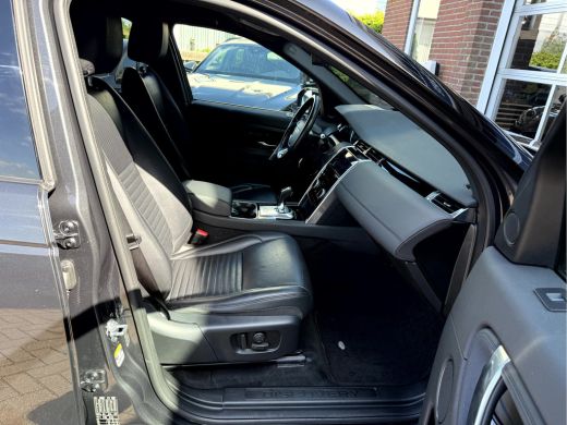 Land Rover Discovery Sport D150 2.0 R-Dynamic S NL. Auto, Navi, Camera, Trekhaak. ActivLease financial lease