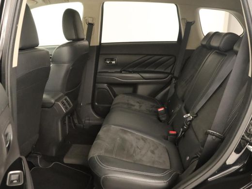 Mitsubishi Outlander 2.4 PHEV Pure+ | Trekhaak | Carplay | Leder/Alcantara | Camera | Keyless | Full LED | Climate con... ActivLease financial lease