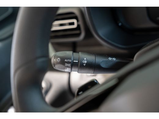 Opel Combo-e 136 L1 50kWh | 8 Jaar Garantie | Camera | Parkeersensoren | Apple Carplay & Android Auto | Laadru... ActivLease financial lease