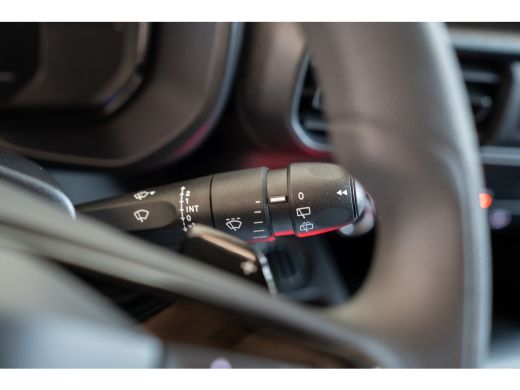 Opel Combo-e 136 L1 50kWh | 8 Jaar Garantie | Camera | Parkeersensoren | Apple Carplay & Android Auto | Laadru... ActivLease financial lease