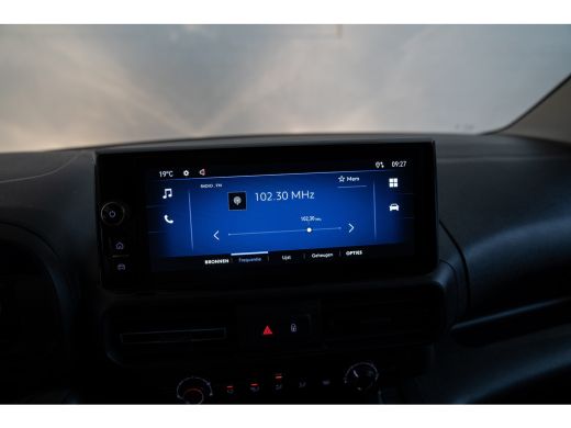 Opel Combo-e 136 L1 50kWh | 8 Jaar Garantie | Camera | Parkeersensoren | Apple Carplay & Android Auto | Laadru... ActivLease financial lease