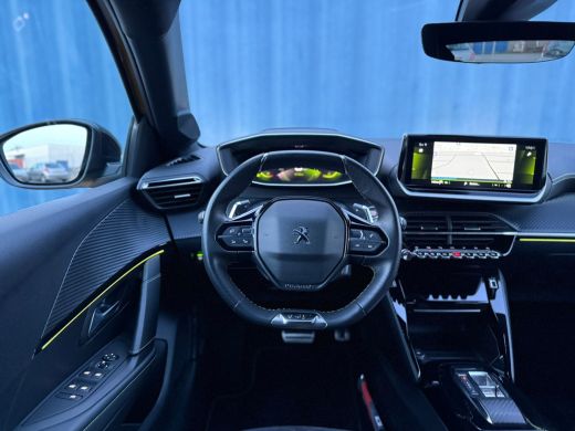 Peugeot 208 1.2 PureTech GT Pack Alcantara bekleding | Panoramadak | Adeptieve cruise control | Achteruitrijc... ActivLease financial lease