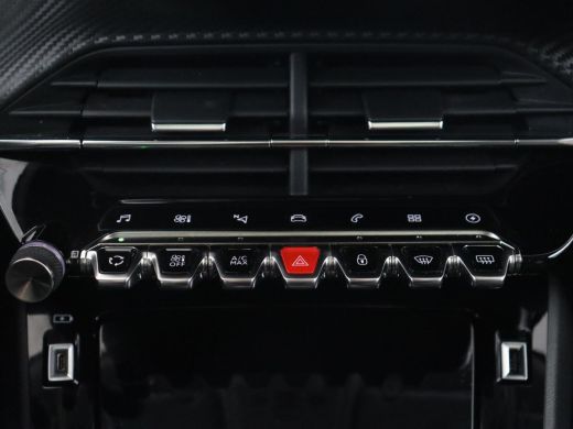 Peugeot e-2008 EV Allure 50 kWh | 3 Fase | Panoramadak | Adaptive cruise | Keyless | Camera | Carplay | Half led... ActivLease financial lease