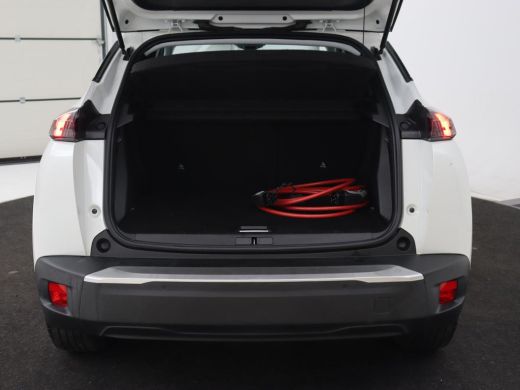 Peugeot e-2008 EV Allure 50 kWh | 3 Fase | Panoramadak | Adaptive cruise | Keyless | Camera | Carplay | Half led... ActivLease financial lease