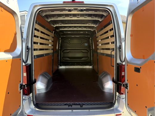 Renault Master T35 2.0 dCi 150pk L3H2 Advance 2x Schuifdeur, Trekhaak, Camera ActivLease financial lease