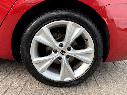 Seat Leon Sportstourer 1.5 eTSI FR Launch Edition Virt.Cockpit, 17''Lmv, App Connect, Sfeer Verlichting ActivLease financial lease