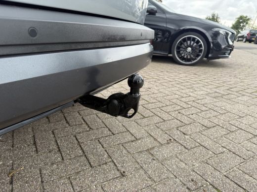 Skoda Karoq 1.5 TSI ACT Business Edition Trekhaak, Carplay/Android ActivLease financial lease