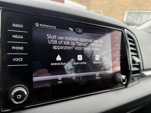 Skoda Karoq 1.5 TSI ACT Business Edition Trekhaak, Carplay/Android ActivLease financial lease