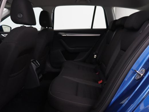 Skoda Octavia Combi 1.0 TSI Greentech Ambition Business | Trekhaak | Carplay | PDC | Navigatie | Climate contro... ActivLease financial lease