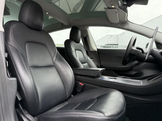 Tesla Model 3 Long Range Dual AWD | Trekhaak | Autopilot | Panorama | ActivLease financial lease