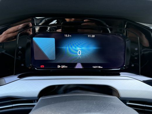 Volkswagen Golf 1.5 TSI Life Panoramadak, 18''Lmv, Winterpakket ActivLease financial lease