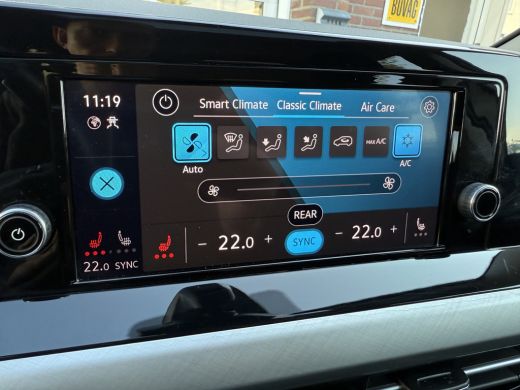 Volkswagen Golf 1.5 TSI Life Panoramadak, 18''Lmv, Winterpakket ActivLease financial lease